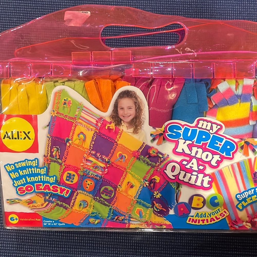 “My Super Knot-A-Quilt” by Alex Toys
